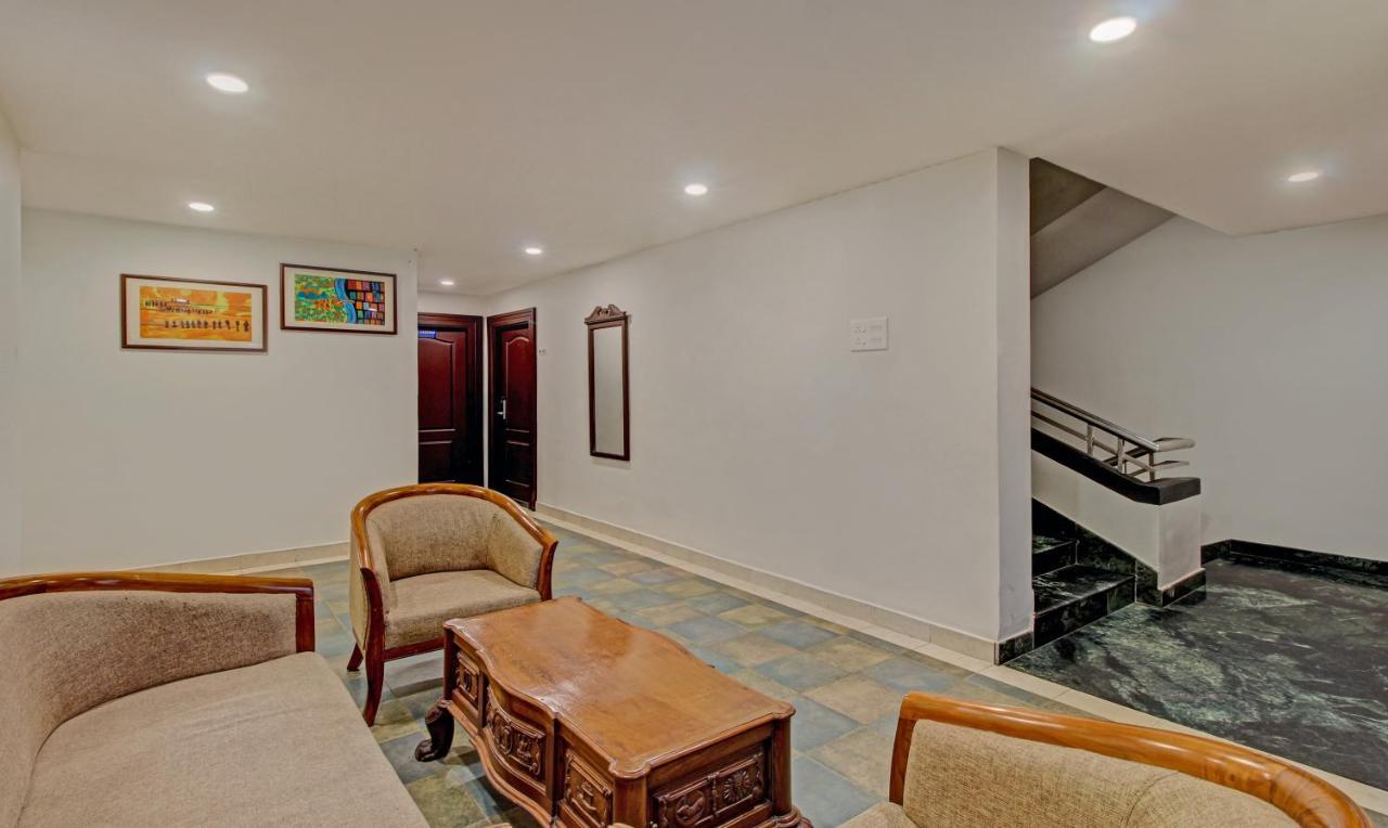 Treebo Prince Hotel Kottayam Buitenkant foto