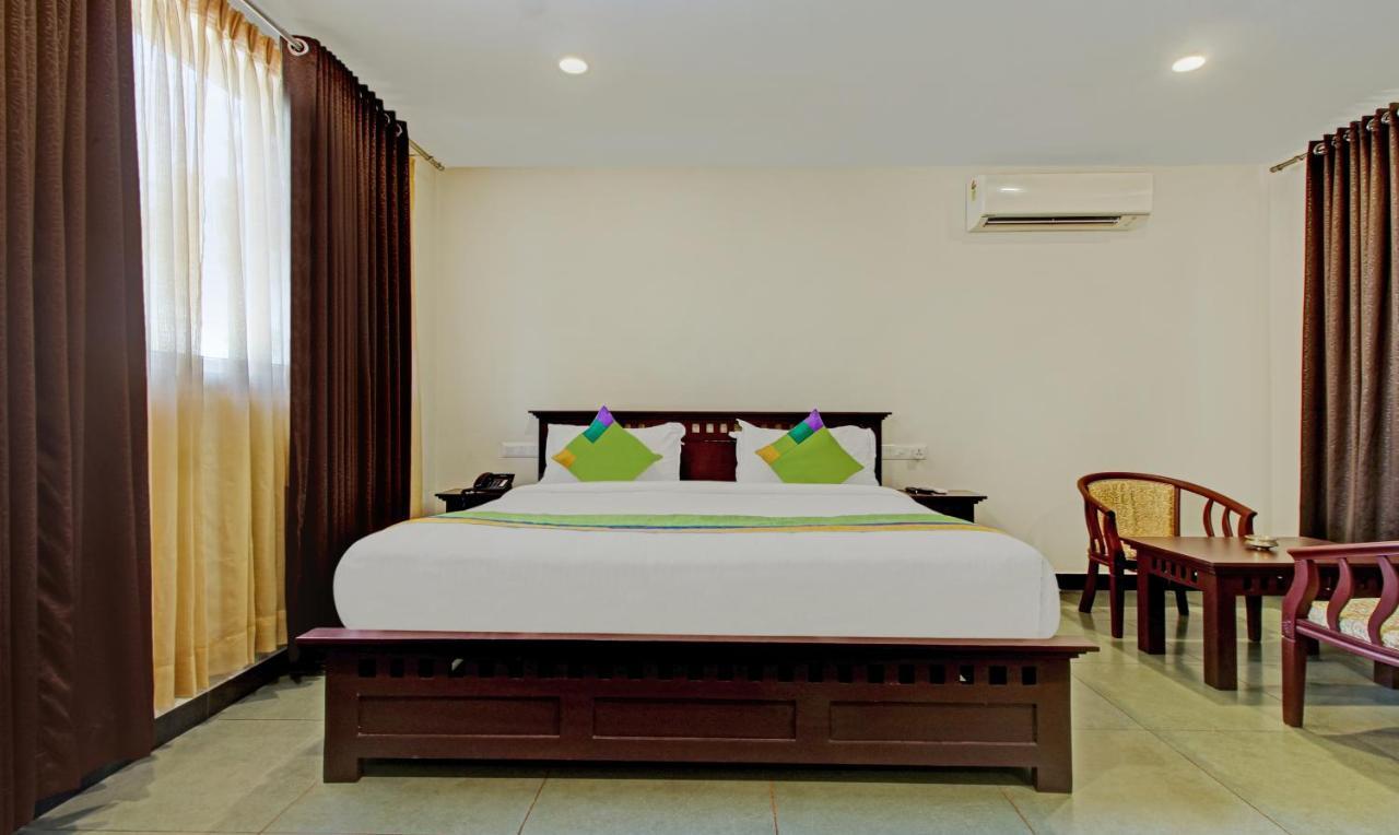 Treebo Prince Hotel Kottayam Buitenkant foto